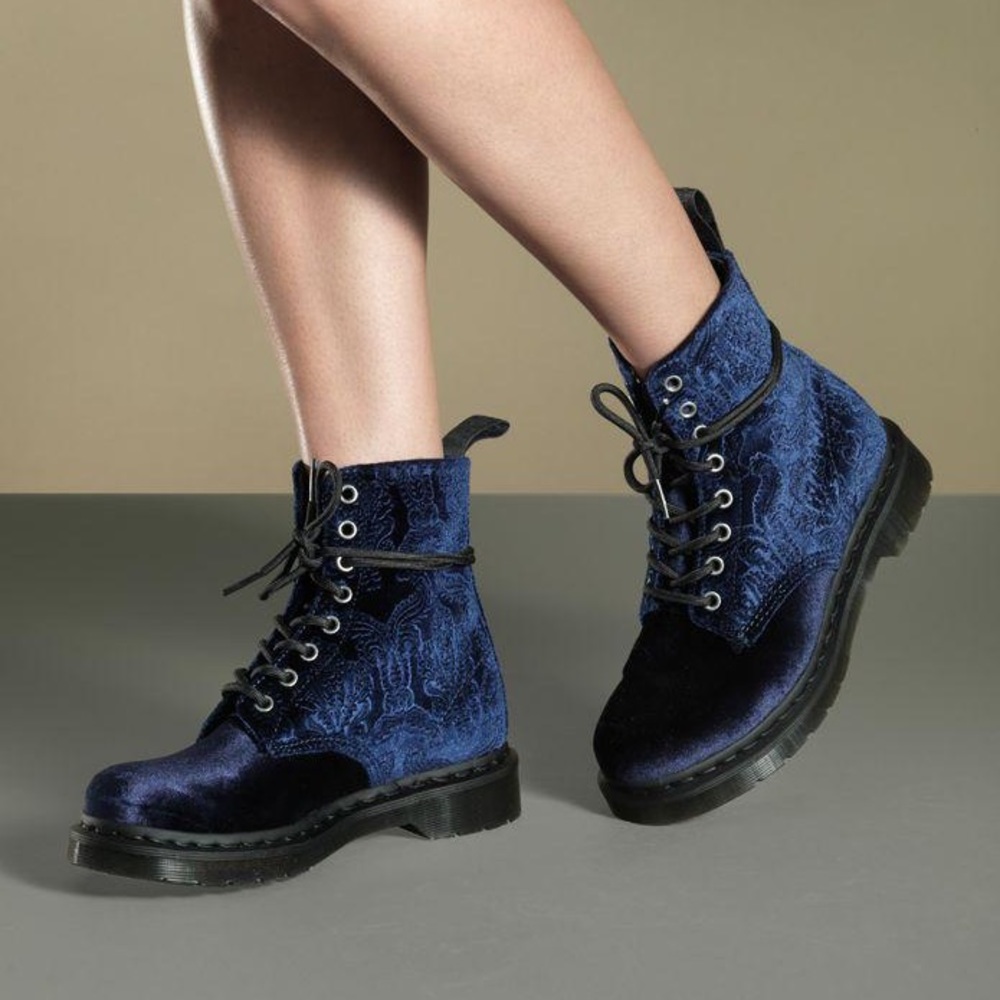 Doc Martens Navy Velvet Brocade Boots 9 7 41
